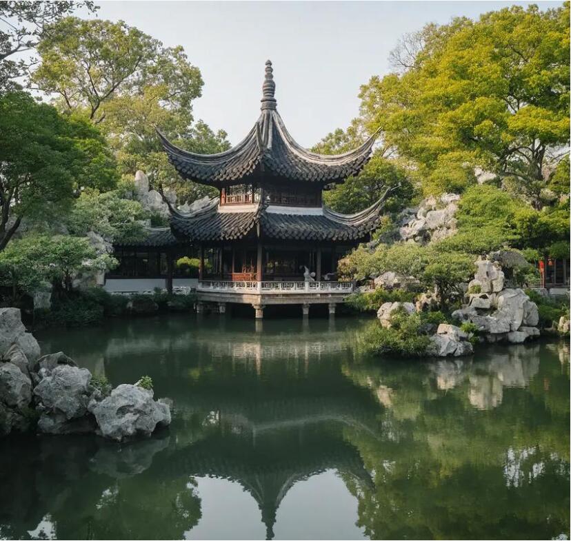 新野县语蝶餐饮有限公司